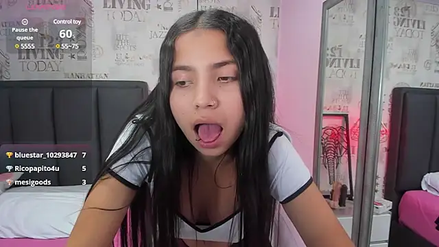 Snapshot of TATIGOLD2 chatting on 02.28.25 TATIGOLD2 online show from 02.28.25