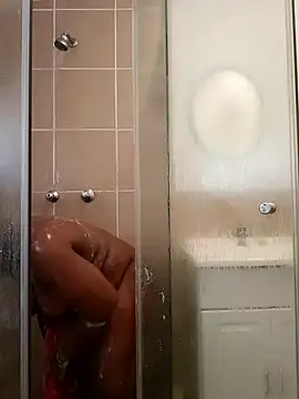 Snapshot of Thickchocolatex2 chatting on 12.10.24 Thickchocolatex2 online show from 12.10.24