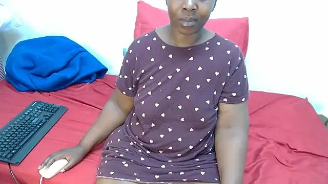 Snapshot of Thickchocolatex2 chatting on 09.25.25 Thickchocolatex2 online show from 09.25.25