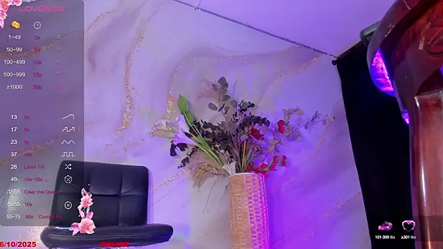 Snapshot of Karla-Ebony chatting on 10.16.25 Karla-Ebony online show from 10.16.25