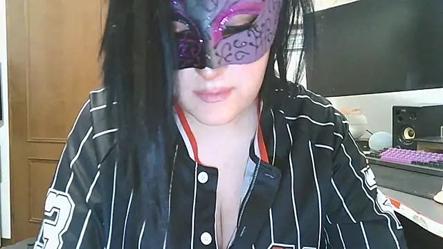 LaDamaNeraa online show from 09.29.25