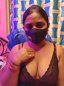 Snapshot of nisha_baby2 chatting on 05.18.26 nisha baby2 online show from 05.18.26