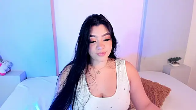 MelissaWhite4 online show from 12.05.24