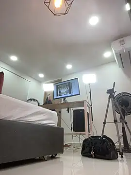 ariel jonees online show from 01.15.26