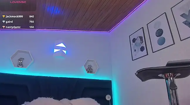  gia rose online show from 01.31.25