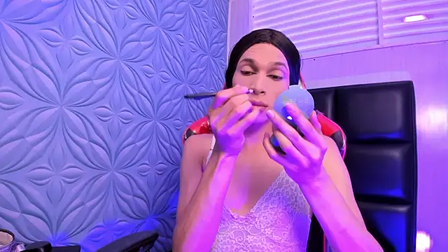 Milk max 18 online show from 10.23.25