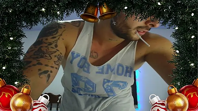 Snapshot of Ares_blue chatting on 12.12.24 Ares blue online show from 12.12.24