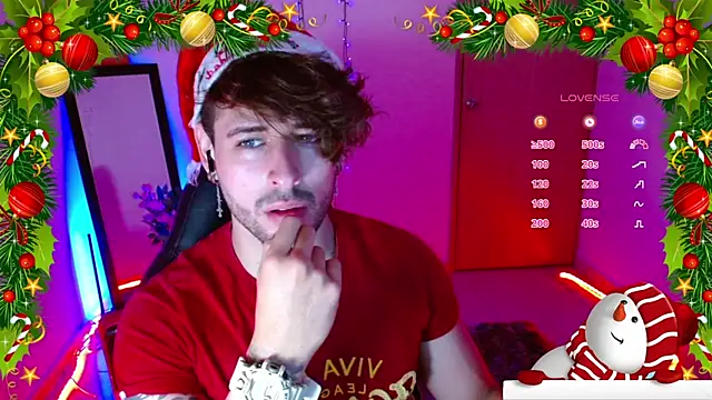 Snapshot of Ares_blue chatting on 12.19.24 Ares blue online show from 12.19.24