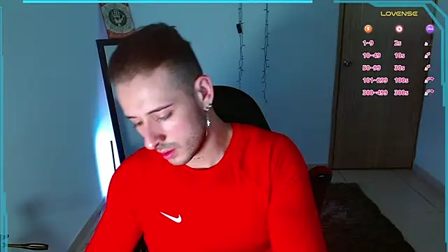 Snapshot of Ares_blue chatting on 01.09.25 Ares blue online show from 01.09.25