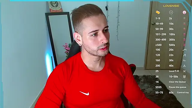 Snapshot of Ares_blue chatting on 01.09.25 Ares blue online show from 01.09.25