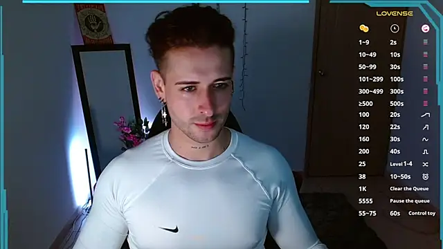 Snapshot of Ares_blue chatting on 01.13.25 Ares blue online show from 01.13.25