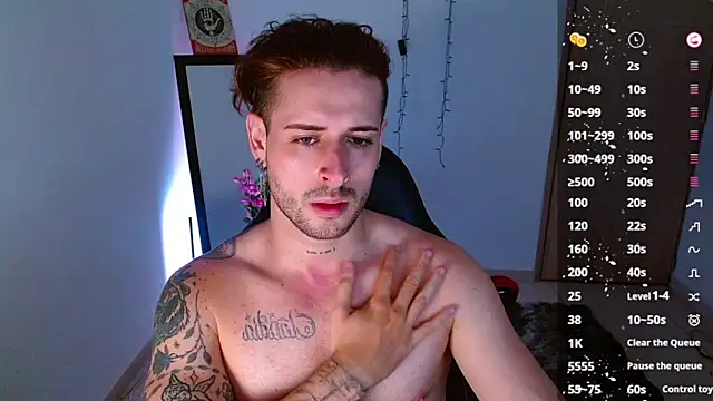 Snapshot of Ares_blue chatting on 01.17.25 Ares blue online show from 01.17.25