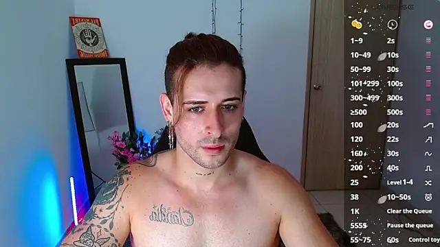 Snapshot of Ares_blue chatting on 01.27.25 Ares blue online show from 01.27.25