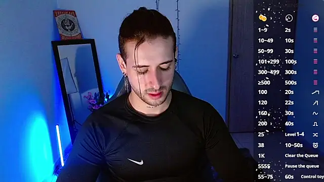 Snapshot of Ares_blue chatting on 01.30.25 Ares blue online show from 01.30.25