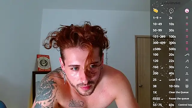 Snapshot of Ares_blue chatting on 02.06.25 Ares blue online show from 02.06.25