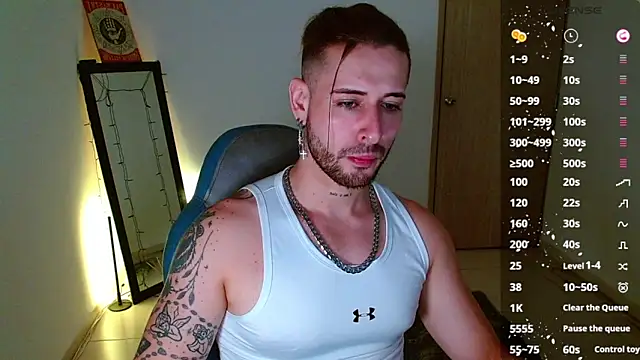 Snapshot of Ares_blue chatting on 02.11.25 Ares blue online show from 02.11.25