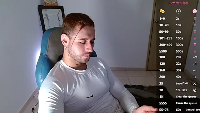 Snapshot of Ares_blue chatting on 02.27.25 Ares blue online show from 02.27.25