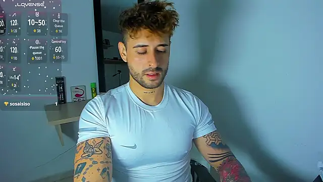 Snapshot of Ares_blue chatting on 09.18.25 Ares blue online show from 09.18.25