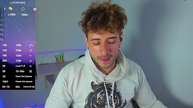 Snapshot of Ares_blue chatting on 10.27.25 Ares blue online show from 10.27.25