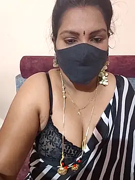 Snapshot of nisha_20 chatting on 02.24.25 nisha 20 online show from 02.24.25