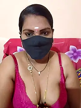 Snapshot of nisha_20 chatting on 03.04.25 nisha 20 online show from 03.04.25