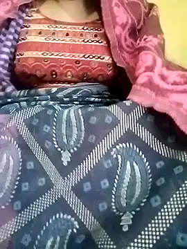 Snapshot of Cutkajal chatting on 01.26.25 Cutkajal online show from 01.26.25