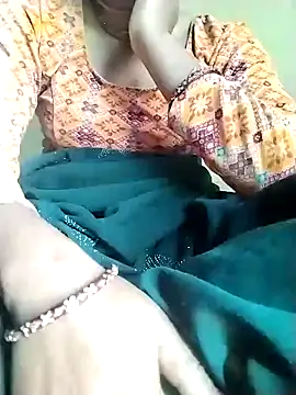 Snapshot of Cutkajal chatting on 02.10.25 Cutkajal online show from 02.10.25