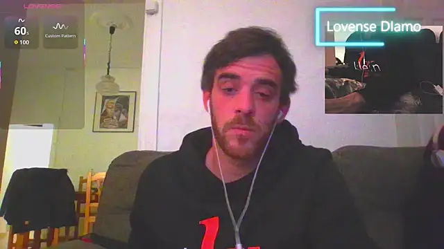 Snapshot of _NakedChef_ chatting on 02.25.26 NakedChef online show from 02.25.26