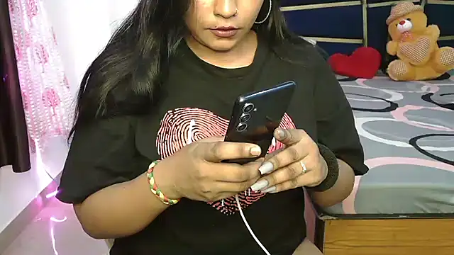 Snapshot of N-Natasha chatting on 05.10.26 N-Natasha online show from 05.10.26