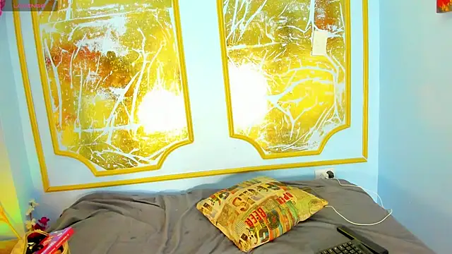 melaniecooperr online show from 03.03.26