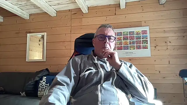 Snapshot of lelohop chatting on 02.02.26 lelohop online show from 02.02.26