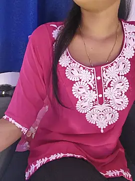 Snapshot of yhona_darling chatting on 06.29.26 yhona darling online show from 06.29.26