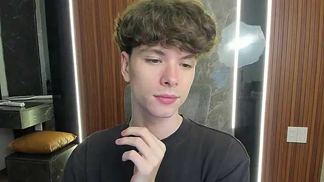 calvin love you online show from 04.29.26