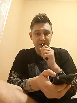 Snapshot of What_the_luck chatting on 12.18.24 What the luck online show from 12.18.24