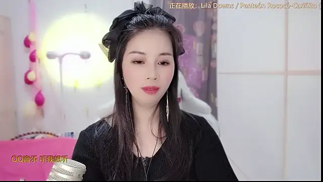 HK angelchloe online show from 03.07.25
