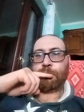 Snapshot of Cazzodr chatting on 03.04.25 Cazzodr online show from 03.04.25