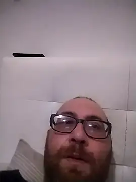 Snapshot of Cazzodr chatting on 03.06.25 Cazzodr online show from 03.06.25