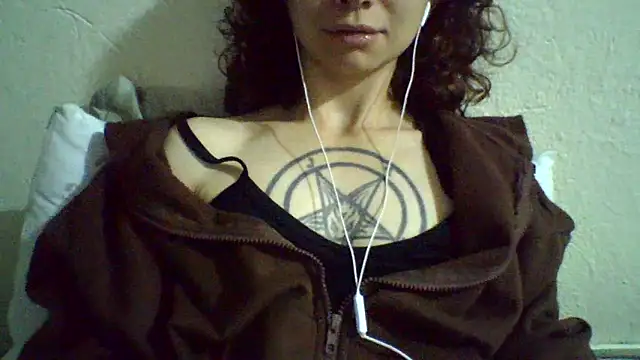 Snapshot of CELEna098rs707 chatting on 05.22.26 CELEna098rs707 online show from 05.22.26