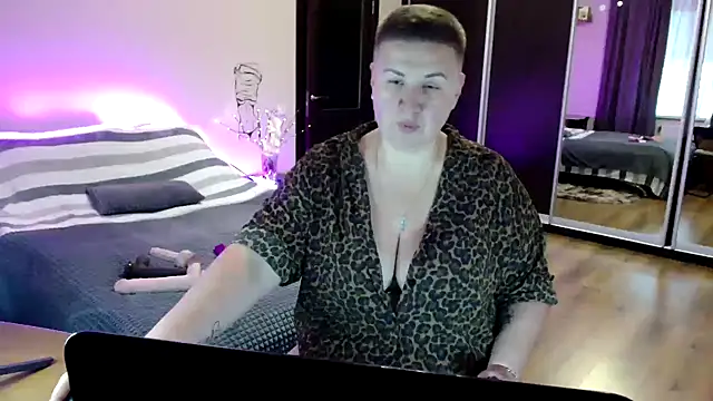 Annet1912 online show from 11.07.25