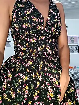 Snapshot of BlairSamy chatting on 02.25.25 BlairSamy online show from 02.25.25