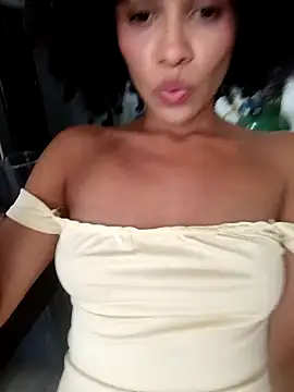 Snapshot of BlairSamy chatting on 12.02.25 BlairSamy online show from 12.02.25