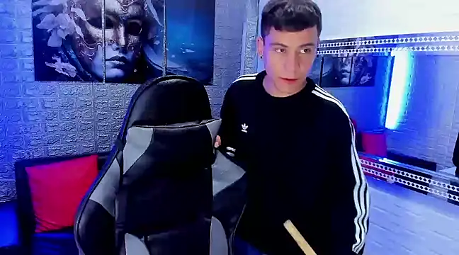 Snapshot of salvadorgomezx chatting on 12.16.24 salvadorgomezx online show from 12.16.24