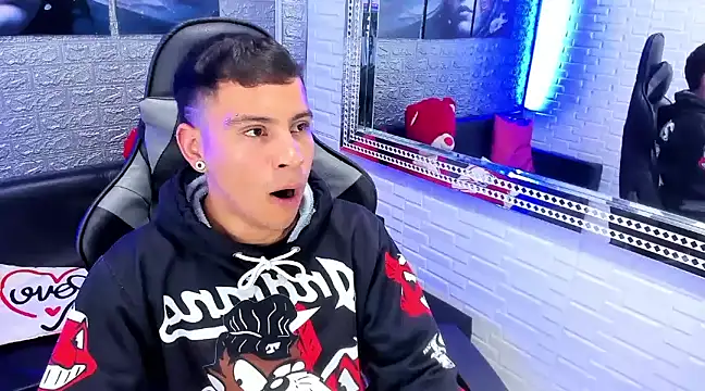 Snapshot of salvadorgomezx chatting on 12.19.24 salvadorgomezx online show from 12.19.24