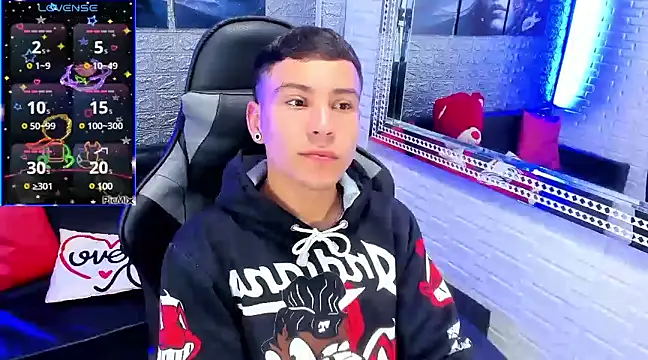 Snapshot of salvadorgomezx chatting on 12.20.24 salvadorgomezx online show from 12.20.24