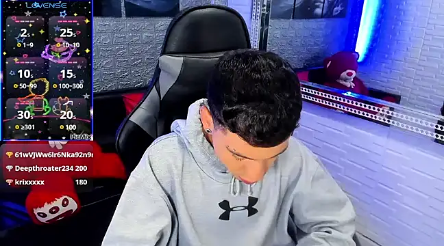 Snapshot of salvadorgomezx chatting on 12.26.24 salvadorgomezx online show from 12.26.24