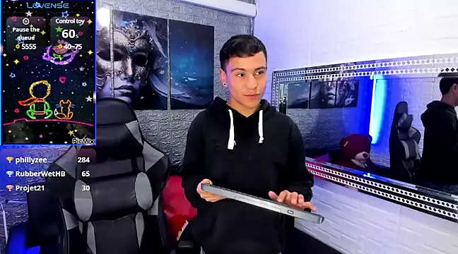 Snapshot of salvadorgomezx chatting on 12.28.24 salvadorgomezx online show from 12.28.24