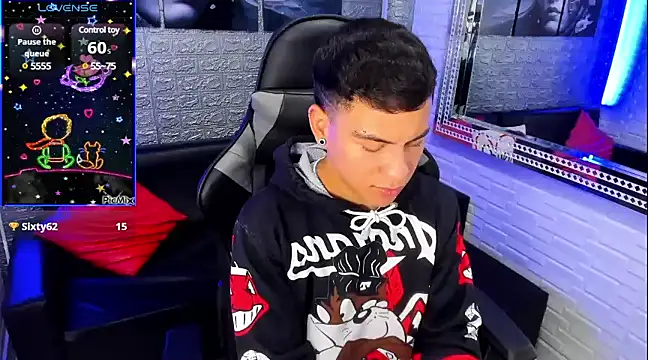 Snapshot of salvadorgomezx chatting on 01.06.25 salvadorgomezx online show from 01.06.25