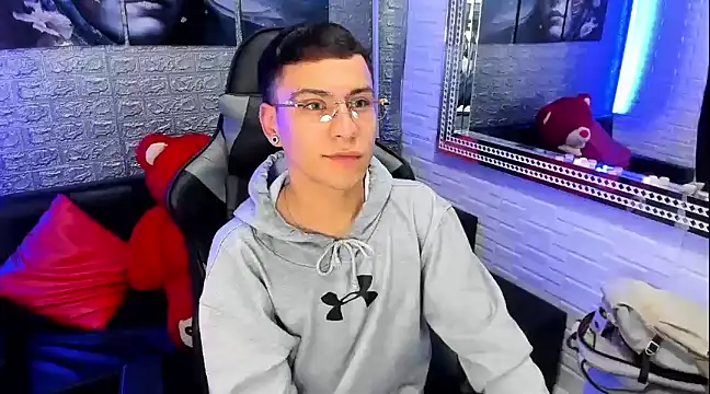 Snapshot of salvadorgomezx chatting on 01.09.25 salvadorgomezx online show from 01.09.25