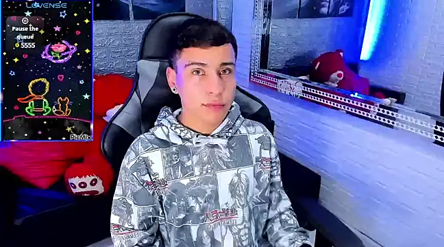 Snapshot of salvadorgomezx chatting on 01.12.25 salvadorgomezx online show from 01.12.25