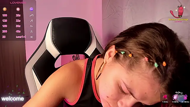 Snapshot of PaigeJayden chatting on 11.08.25 PaigeJayden online show from 11.08.25